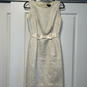 Jacki O Tahari Cream Sleeveless Dress